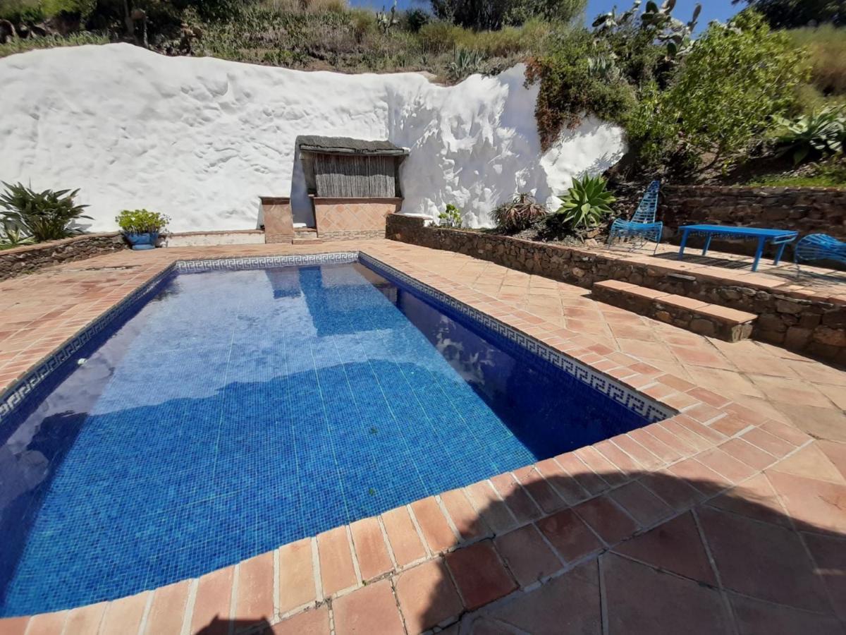 Attico Los Montes With Private Pool Vinuela Exterior photo