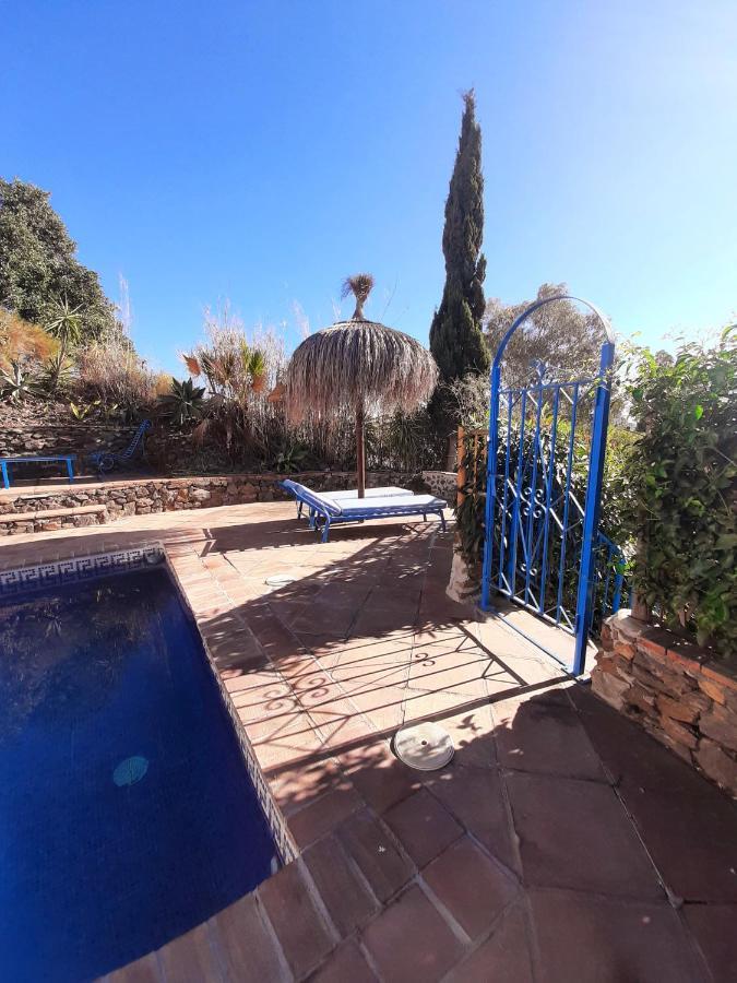 Attico Los Montes With Private Pool Vinuela Exterior photo